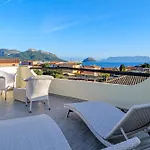 Sky View - By And Service Hébergement de vacances Golfo Aranci