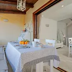 Hébergement de vacances Sky View - By And Service
